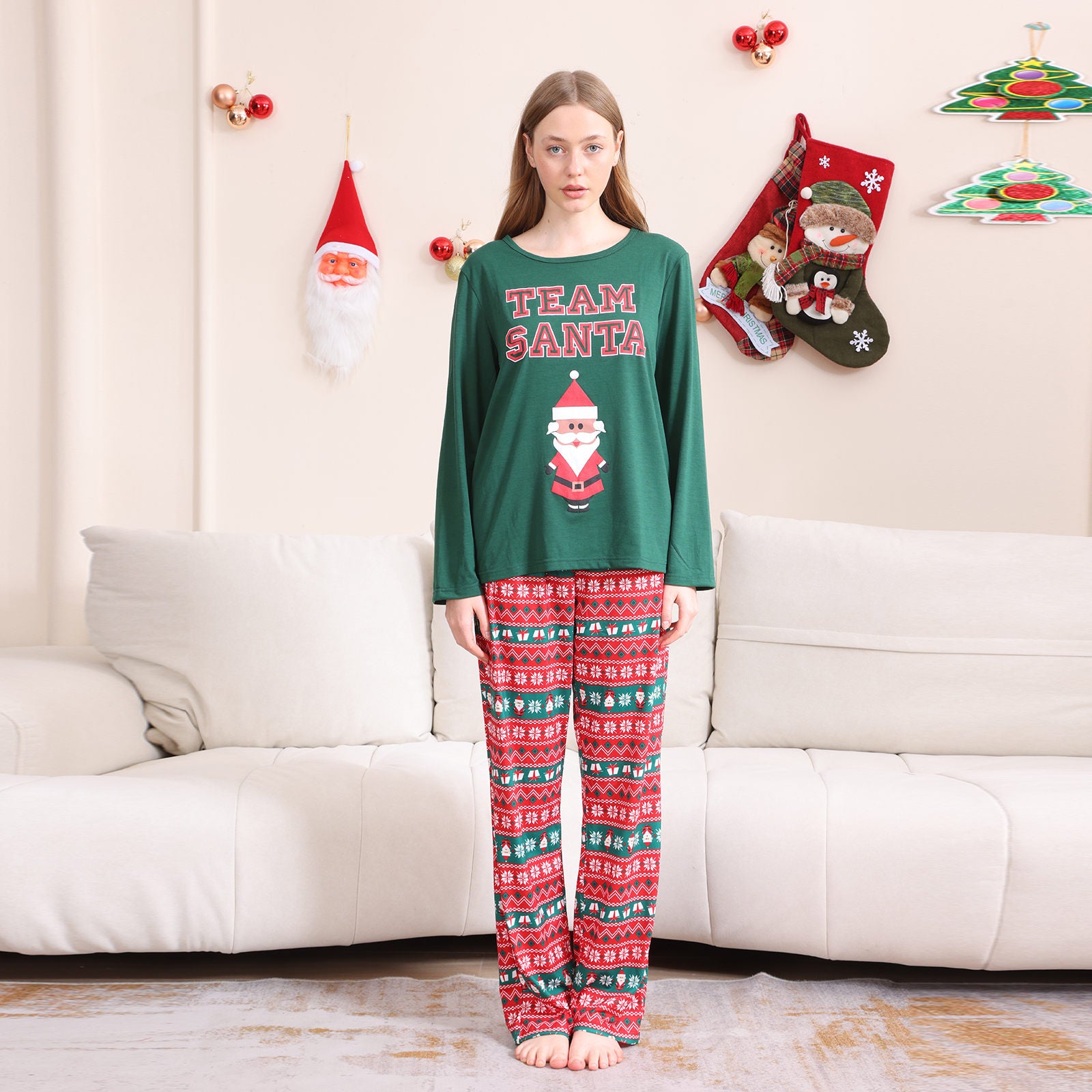 2024 Autumn And Winter Cross-border Europe And The United States Boys And Girls Women&#039;s Clothing Men&#039;s Long Sleeve Trousers New Cross-border Wansheng Family Suit