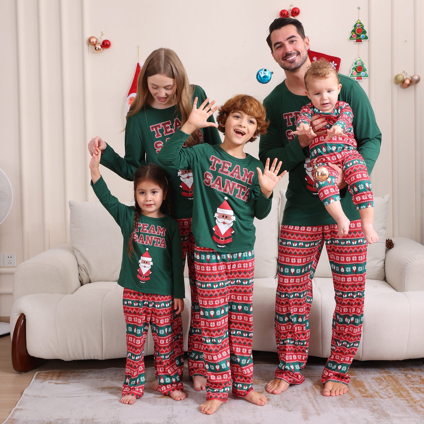 2024 Autumn And Winter Cross-border Europe And The United States Boys And Girls Women&#039;s Clothing Men&#039;s Long Sleeve Trousers New Cross-border Wansheng Family Suit